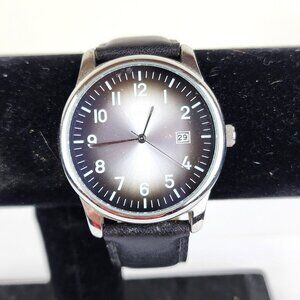 Lorus Quartz Date Watch LR0685 Leather Band UNTESTED